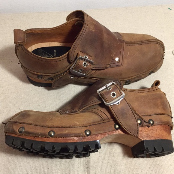 John fluevog clogs Clearance